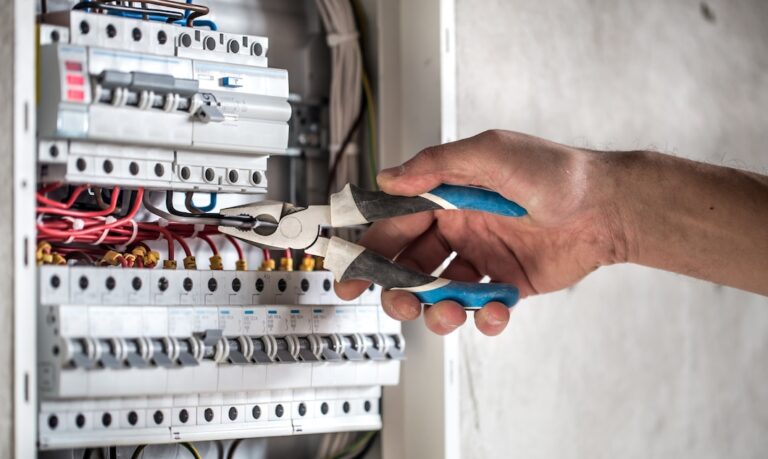 Amplifying Success: Unleashing the Power of SMS Marketing for Electricians